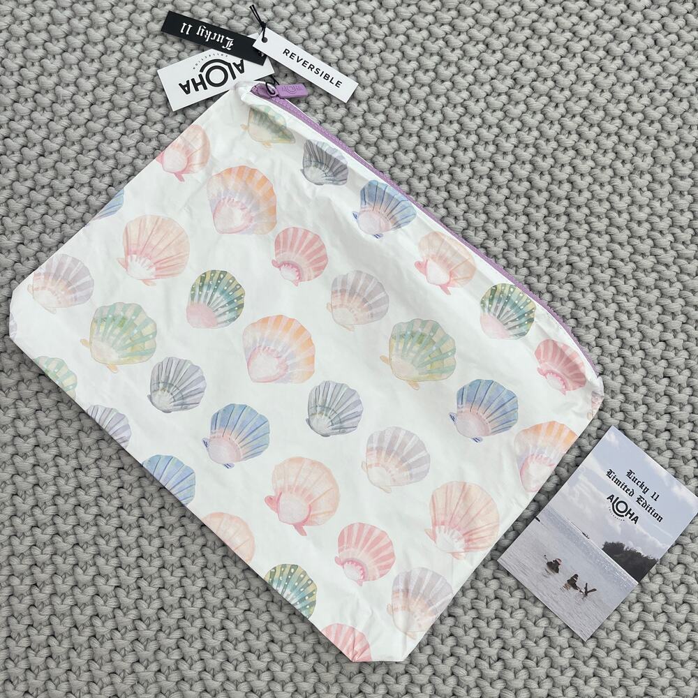 Aloha Collection• LUCKY 11 SPECIAL EDITION  OCEAN PAPER SHELLS Max Pouch